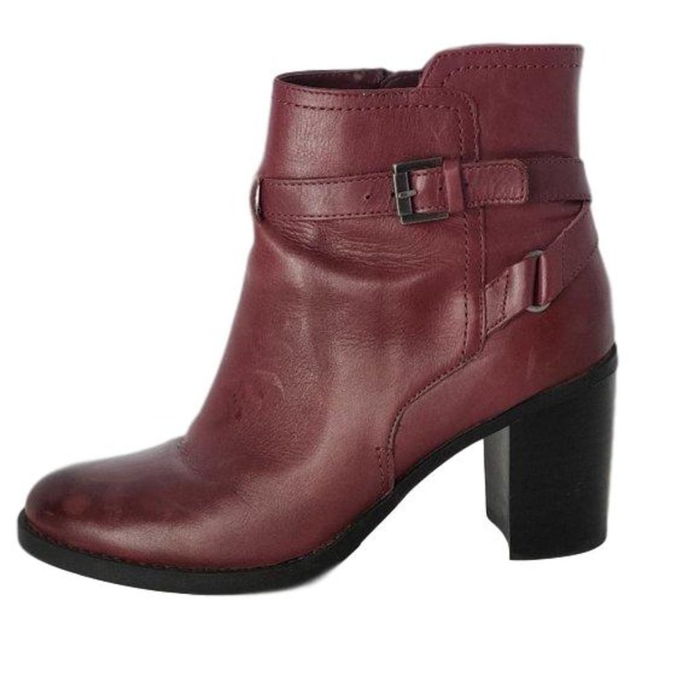 Etienne Aigner Size 8 Women's Leather Boot 3" Heel